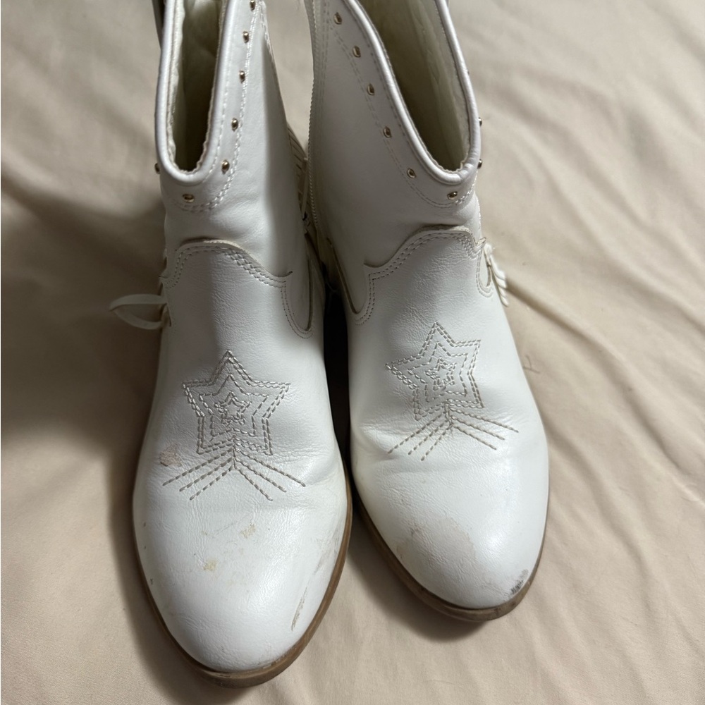White Star Embellished Girl's Boots